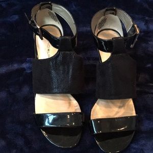 Bandolino gently worn sandal heels size 6