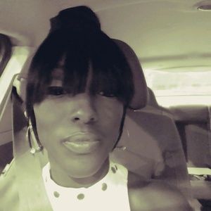 Meet your Posher, Andrea