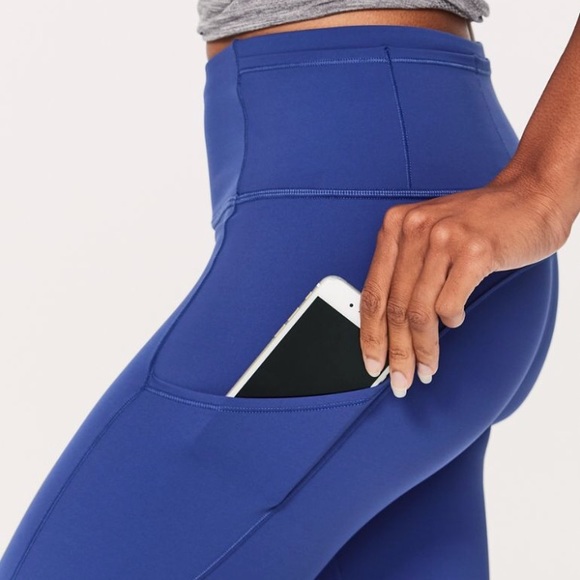 NWT BLUE LULULEMON FAST & FREE CROP -- Size 4 - Picture 4 of 8