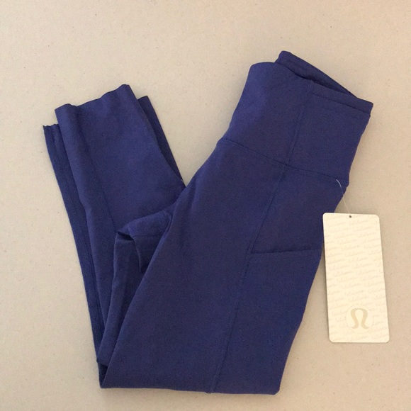 NWT BLUE LULULEMON FAST & FREE CROP -- Size 4 - Picture 6 of 8