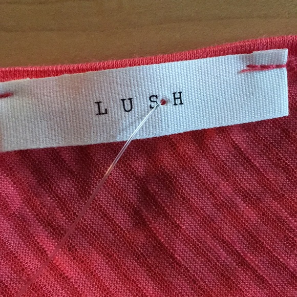 NWOT Lush pink/red comfy criss cross open back top - Picture 8 of 8