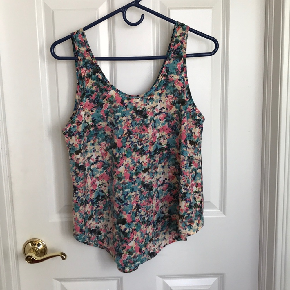 PINK AND TEAL PATTERNED SCOOP NECK TANK