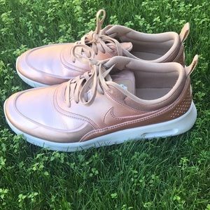 Nike Air Max Thea Rose Gold
