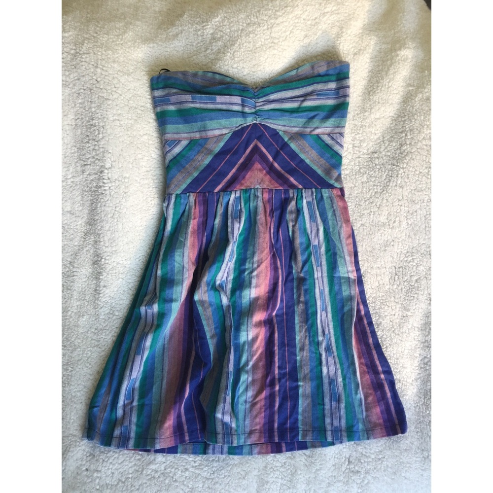 Small Strapless Roxy Dress! Aztec print 😄