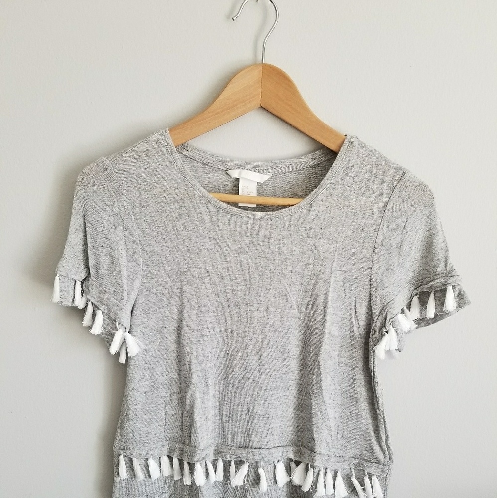 Gray t-shirt with white tassels