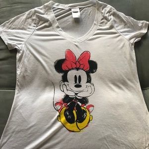 Disney Minnie shirt size L
