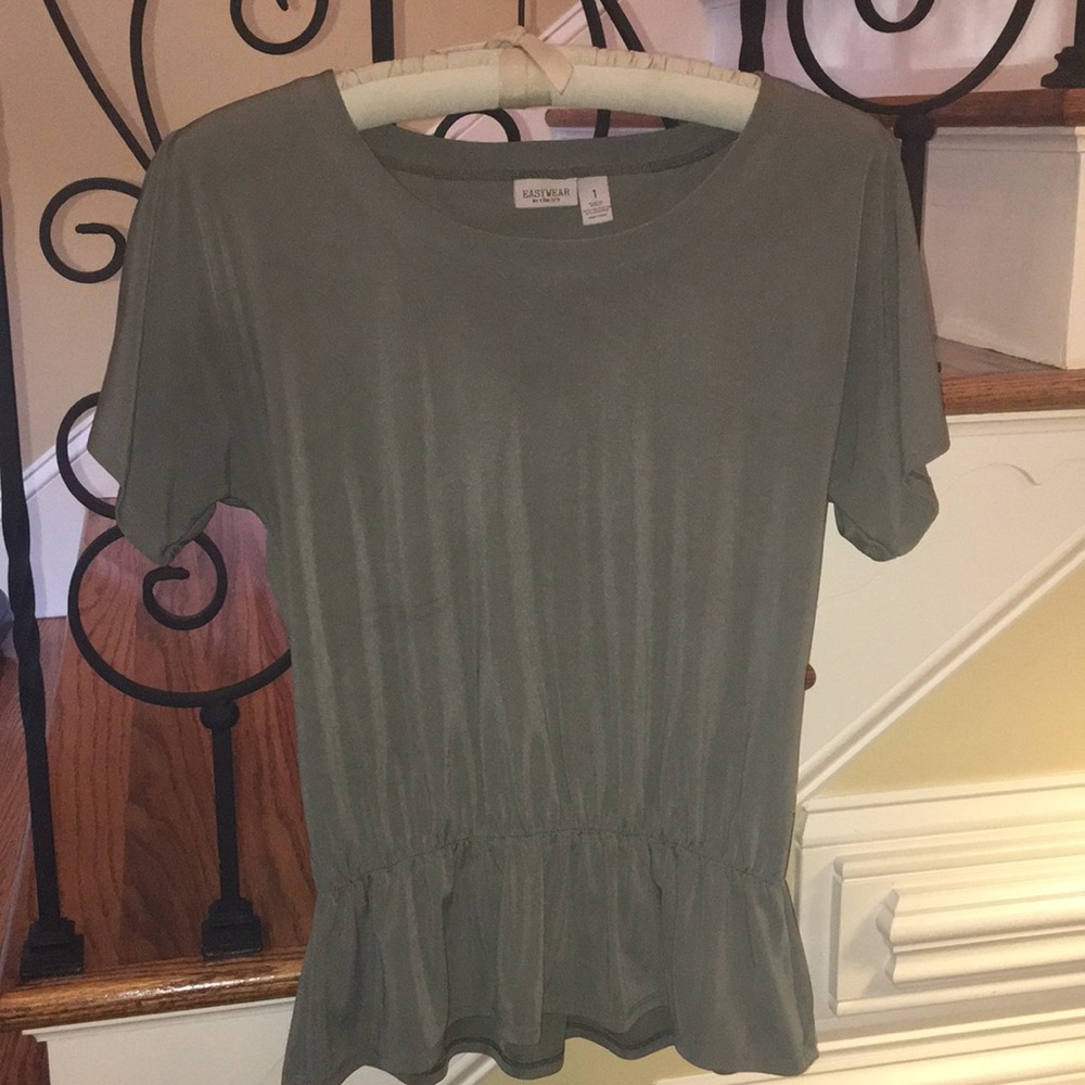 Chico’s Easywear Size 1 Top