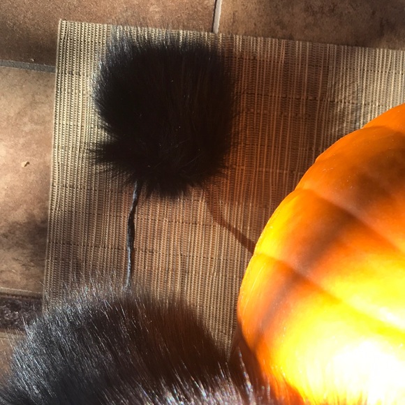 Natural black fox fur hat