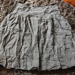 Black and white houndstooth skirt