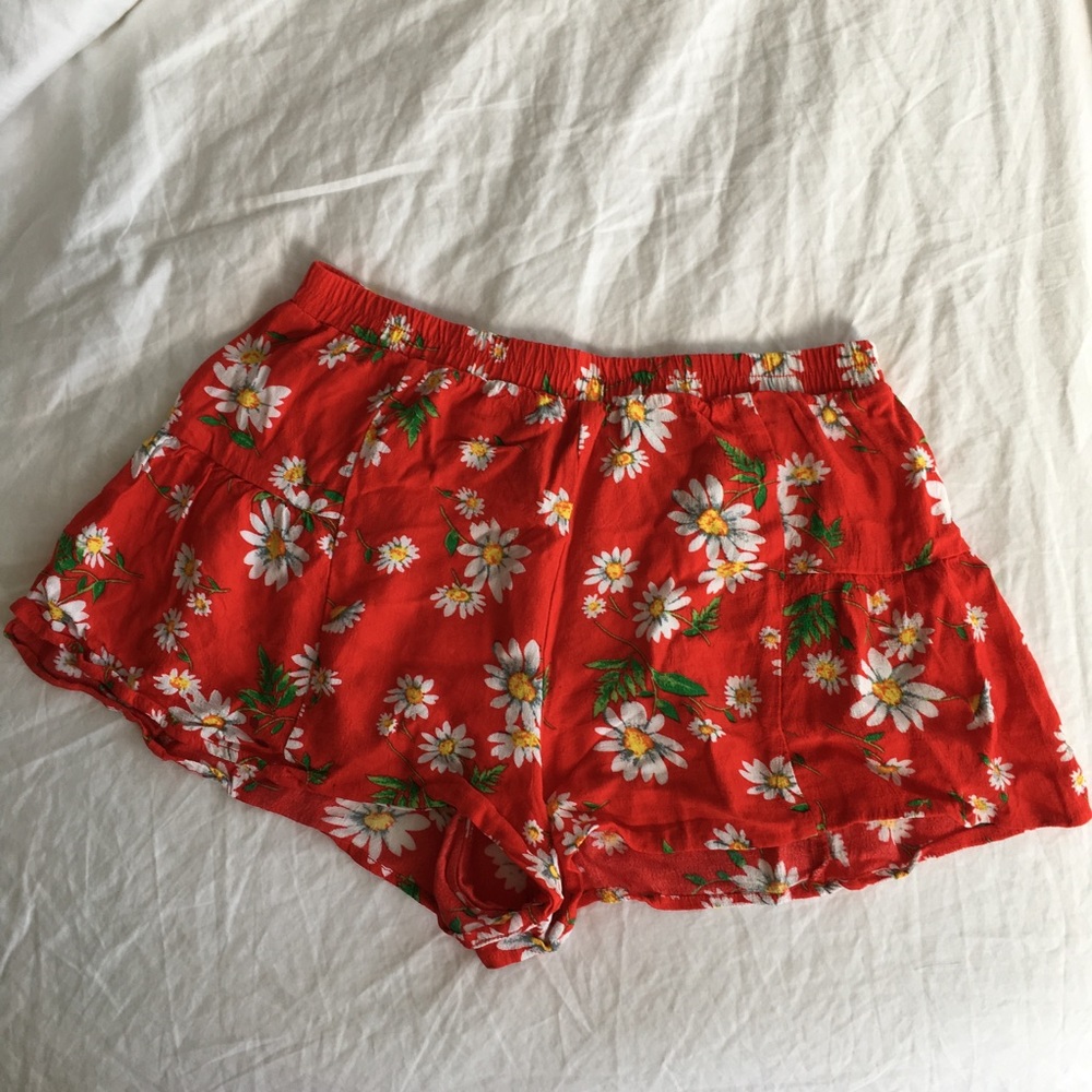 Red soft short