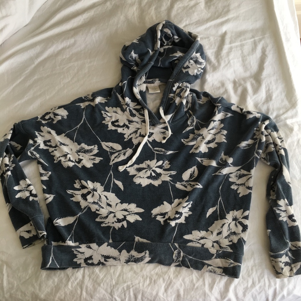Cropped hoodie