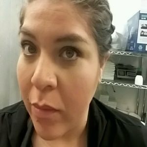 Meet your Posher, Adriana