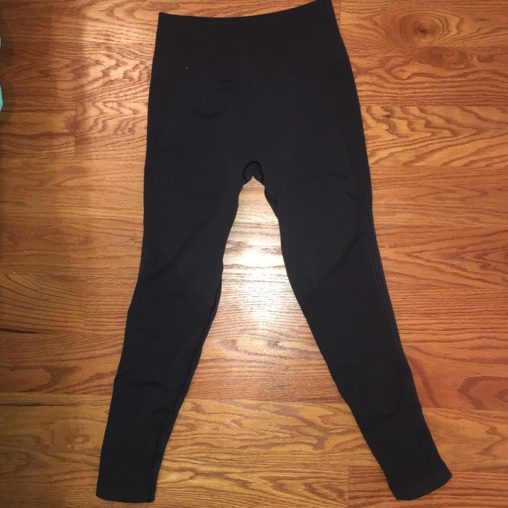 Lululemon black leggings