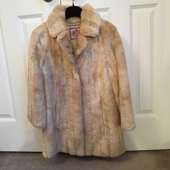 Juicy Couture Faux Fur Jacket - Picture 2 of 5