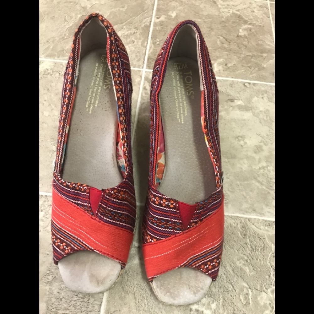 Toms Wedges