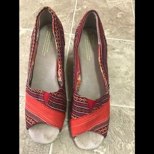 Toms Wedges