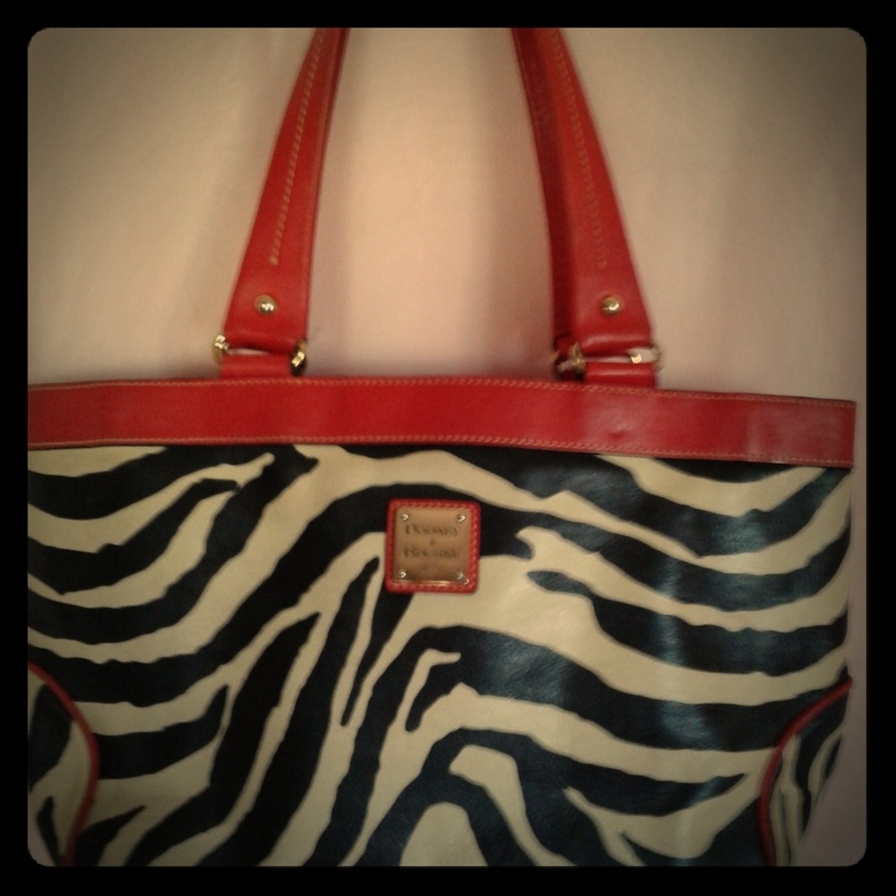 🦓 Dooney & Bourke Vintage Zebra Tote🌶️