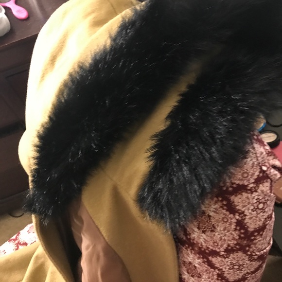 FURRY TRENCH COAT - Picture 4 of 4