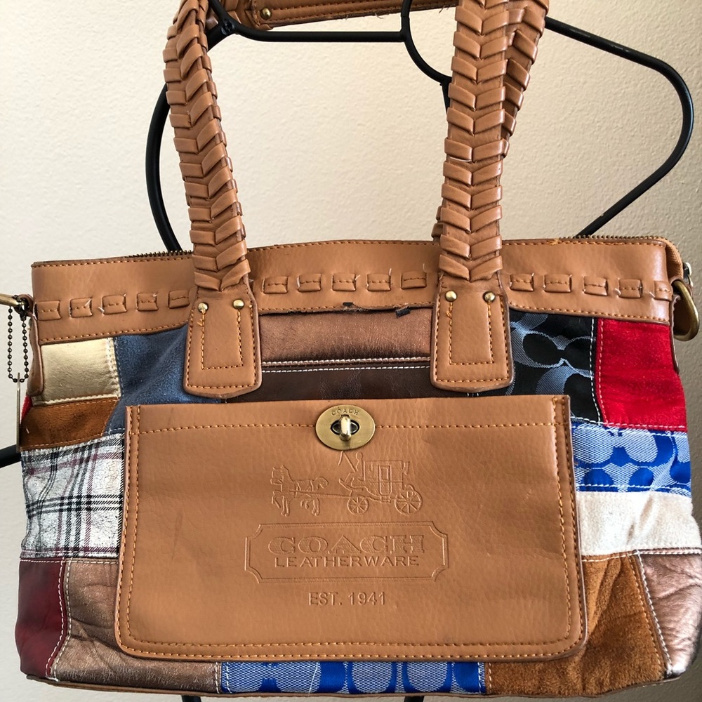 Authentic looking coach handbag
