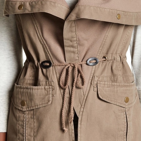 Oversized collar vest - Picture 4 of 4