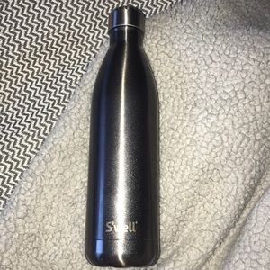 Silver S’well water bottle