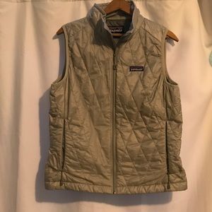 Women’s Patagonia vest