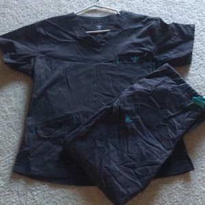 Med Couture - Medium scrub set