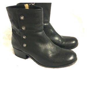 Stylish Frye boots.  Size 7.5.