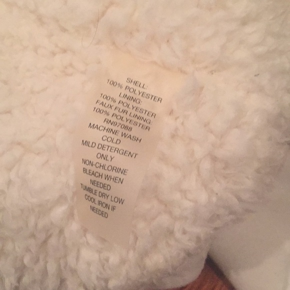 Delia's White Fleece Coat - Picture 6 of 6