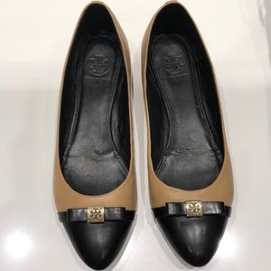 Tory Burch Beige and Black Flats