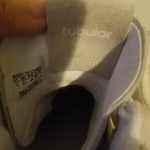 adidas tubular - Picture 5 of 5