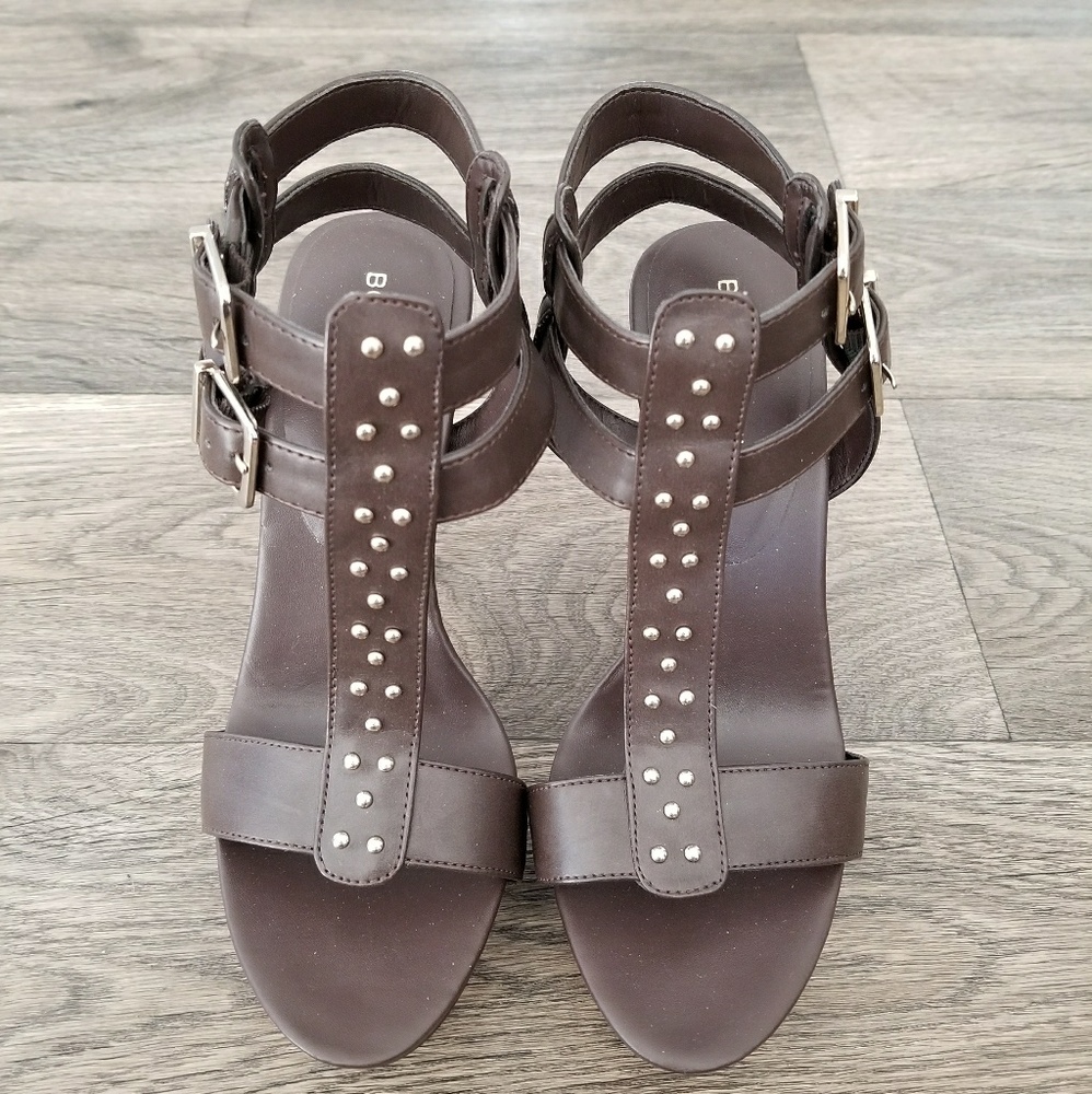BCBG brand new brown heels