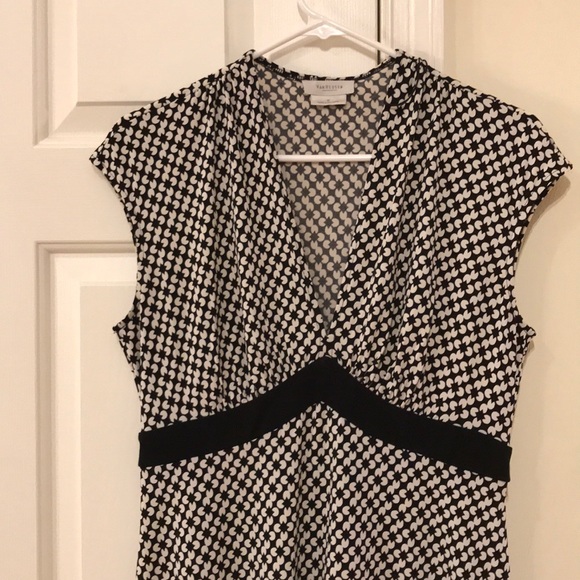 Van Heusen Size 10 dress. - Picture 3 of 3