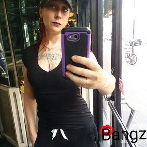 Meet your Posher, Carla