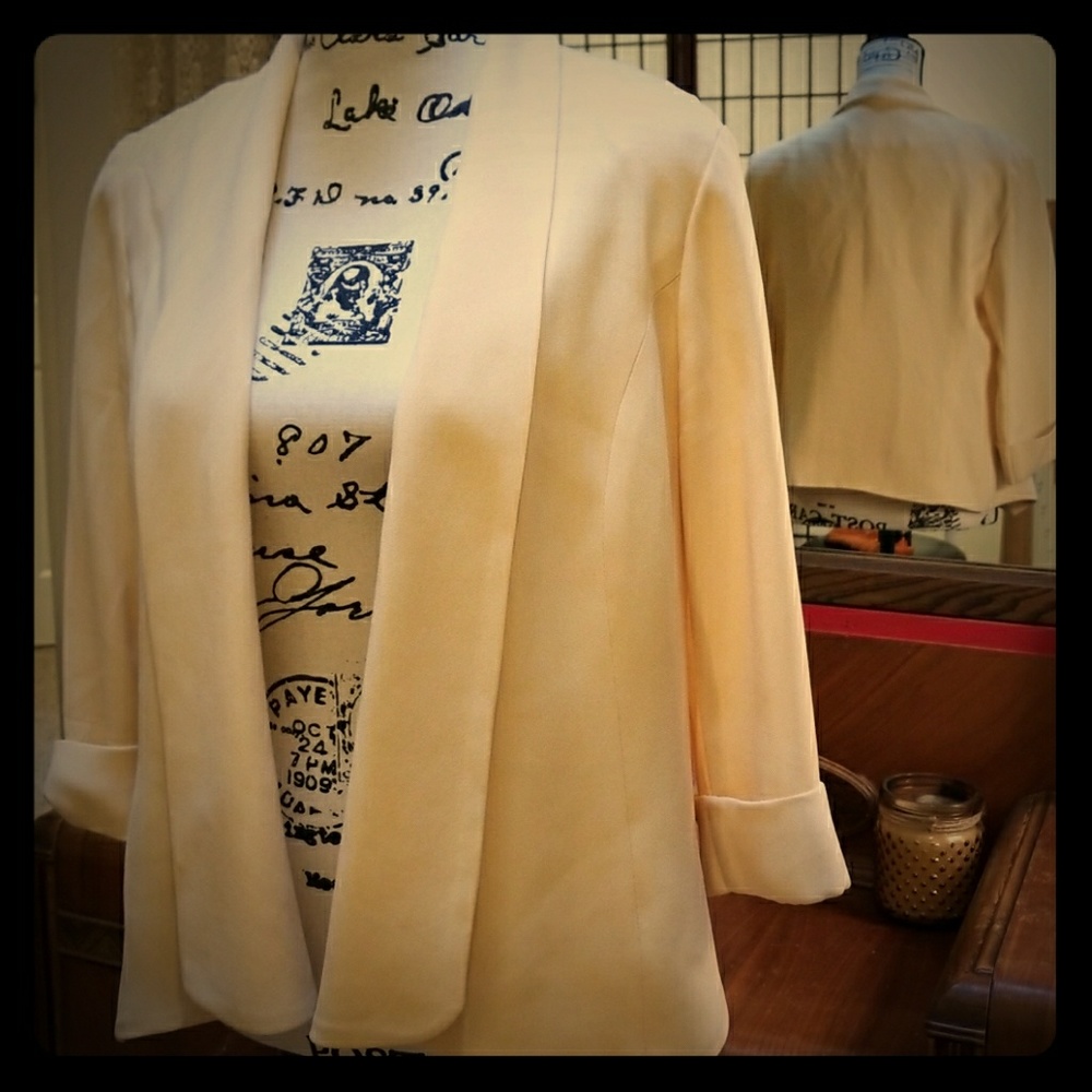 Gorgeous Creamy Blazer
