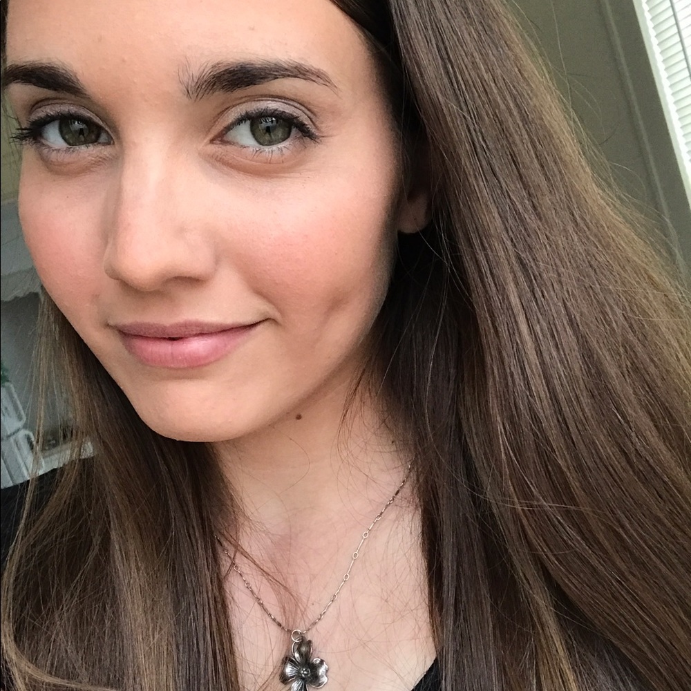 Meet your Posher, Stephanie