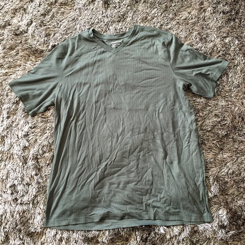 Croft&Barrow Men’s Green V-Neck T-Shirt