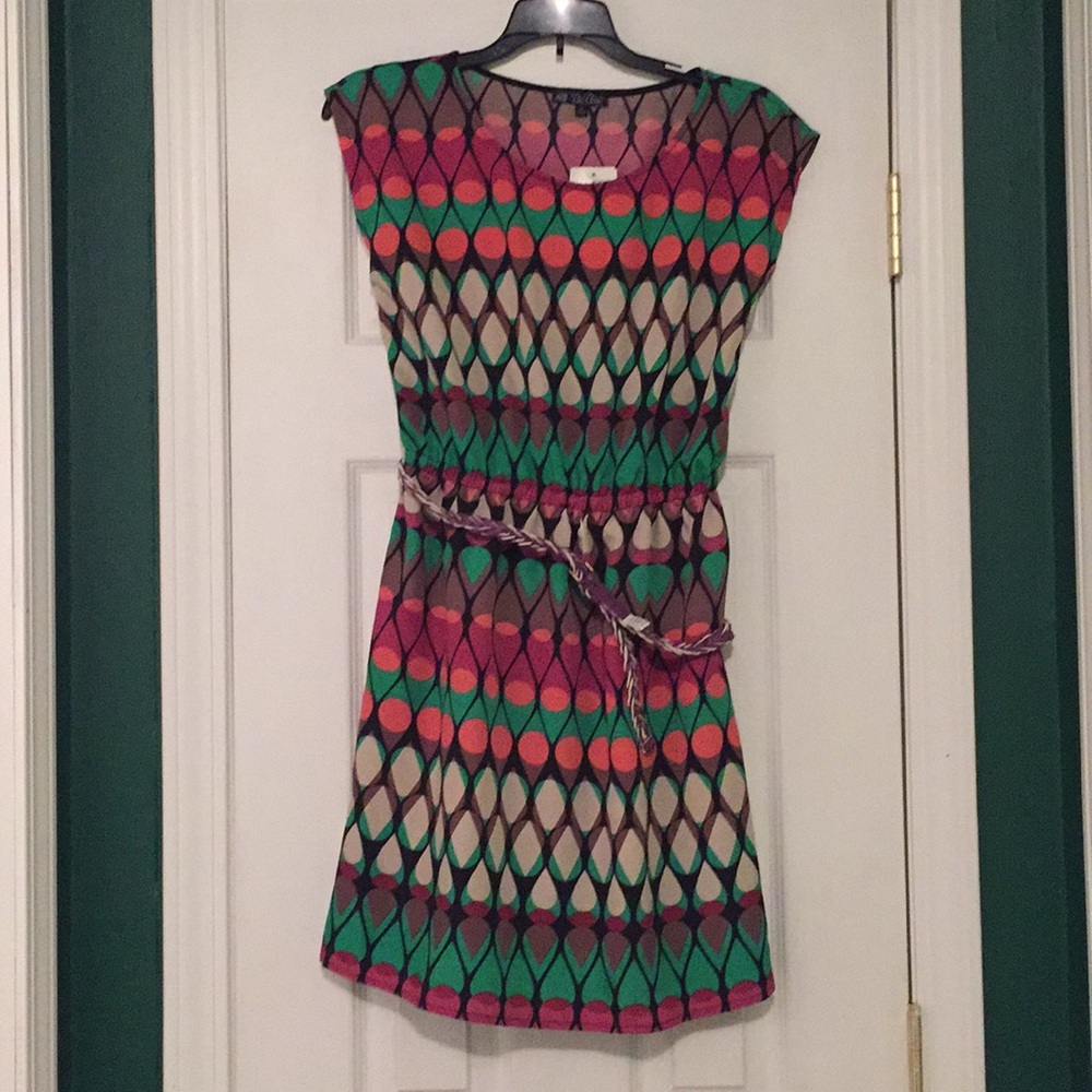 Light Dress with removable belt