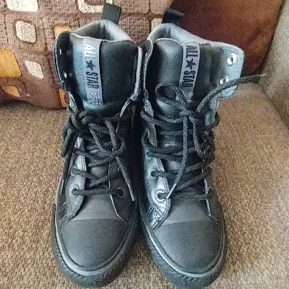 Converse, Size 4