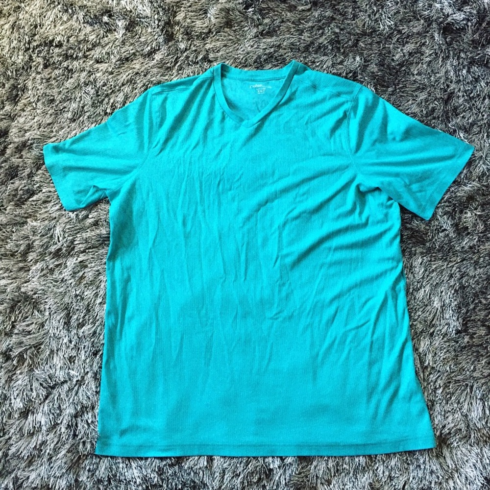 Croft&Barrow Men’s Teal V-Neck T-Shirt