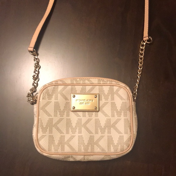 Michael Kors Small Crossbody - Picture 1 of 3