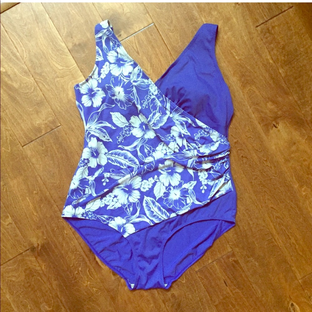 ELLOS 22w one piece periwinkle bathing suit