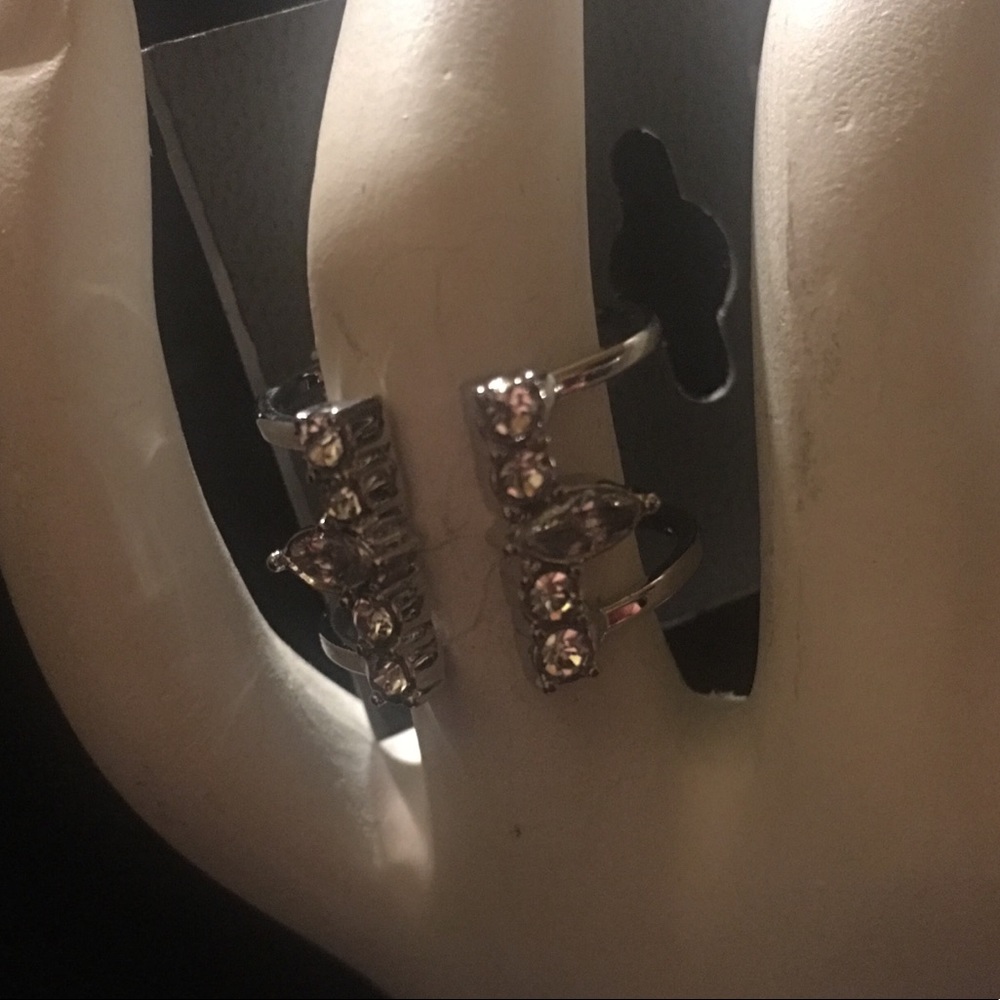 Express double ring,  silver with crystals sz 6