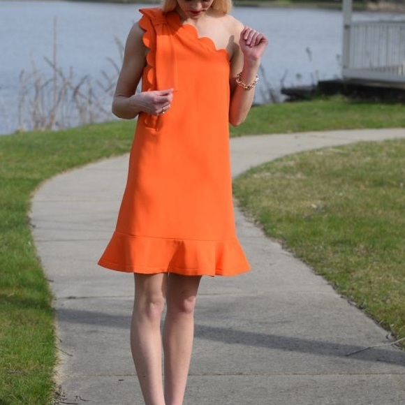 4/$30 Victoria Beckham for Target Cocktail Dress - Picture 3 of 5