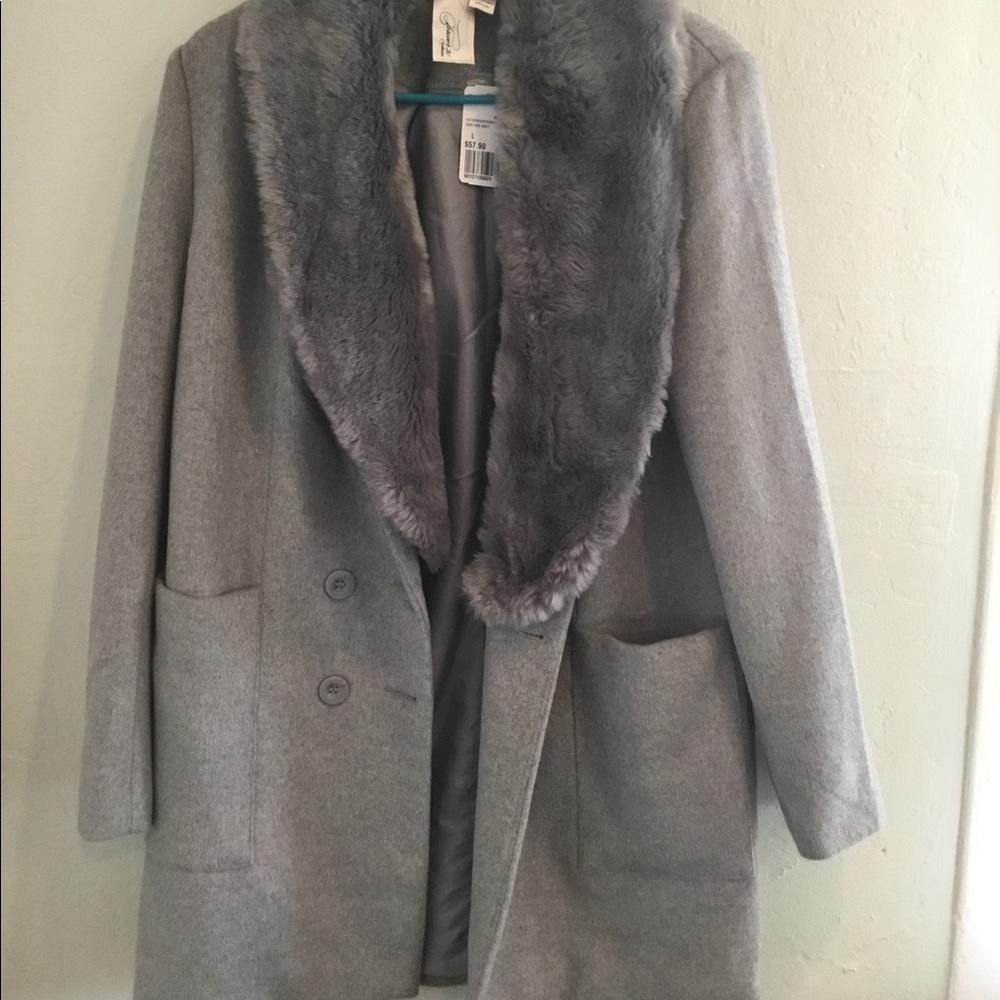 Removable fur collar gray coat