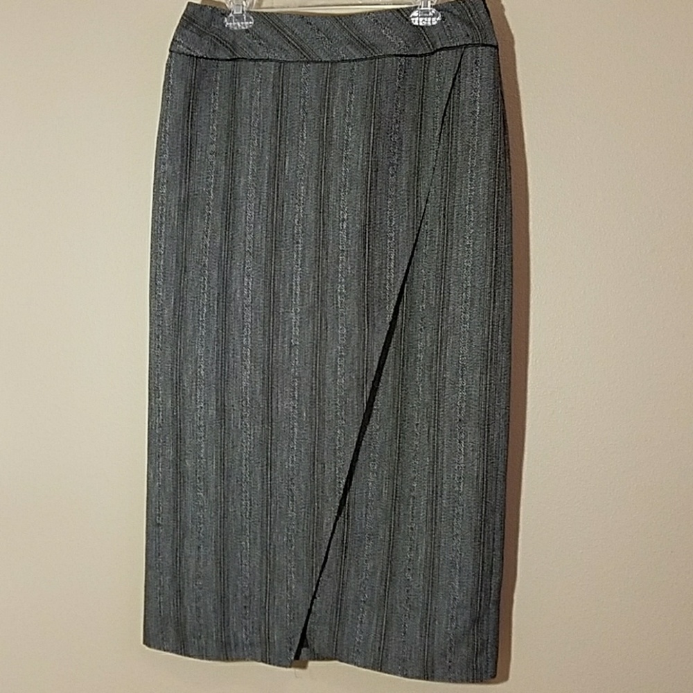 Gray tweed skirt sz 14