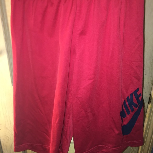 Red nike dry fit shorts - Picture 2 of 3