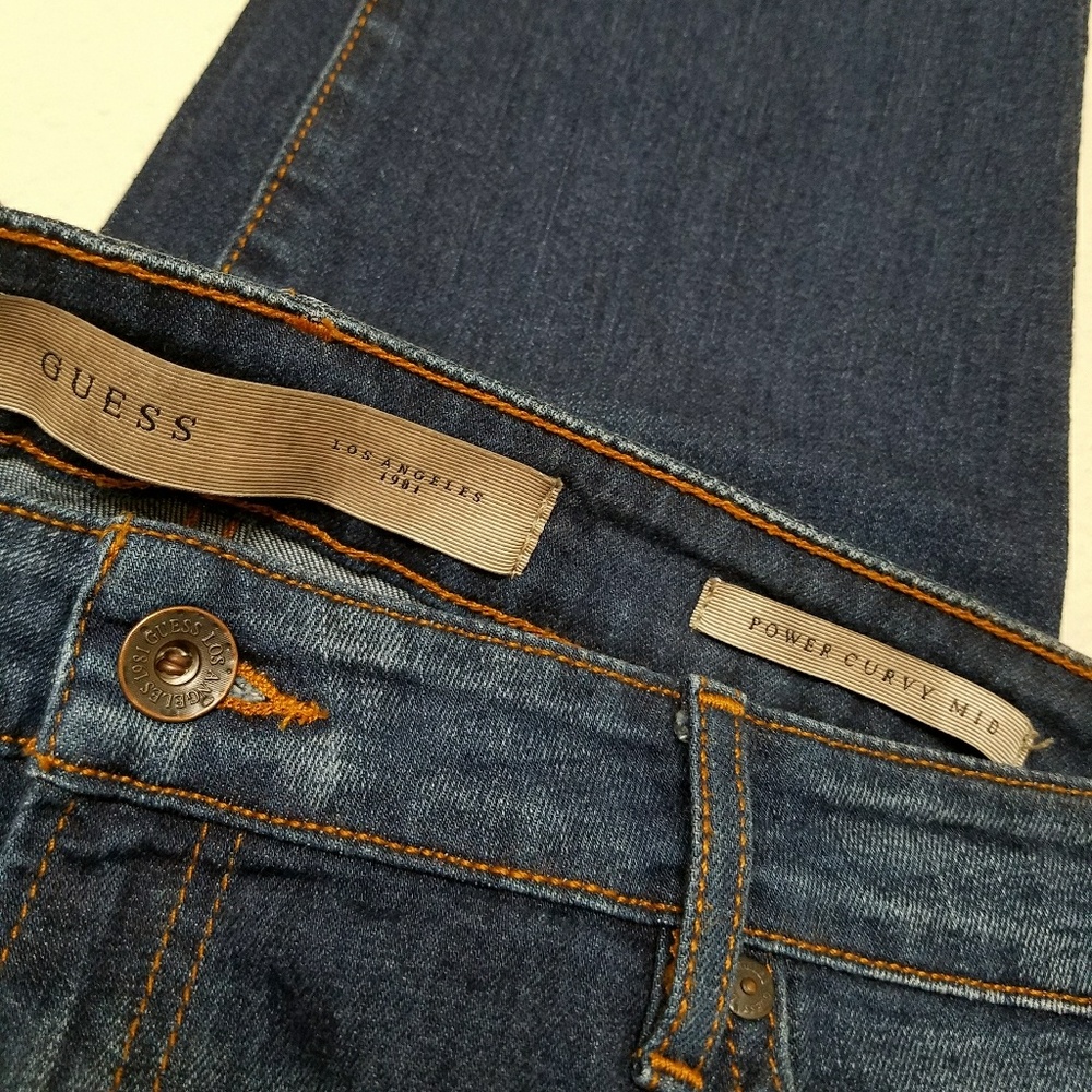 Guess Curvy Mid-Rise Skinny Jeans Reller Wash