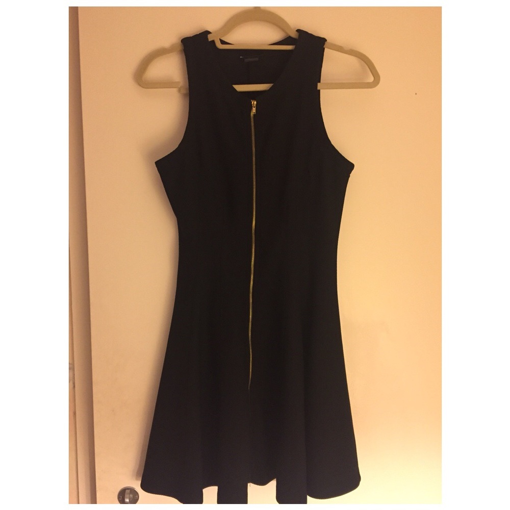 AQUA Black Zip Dress