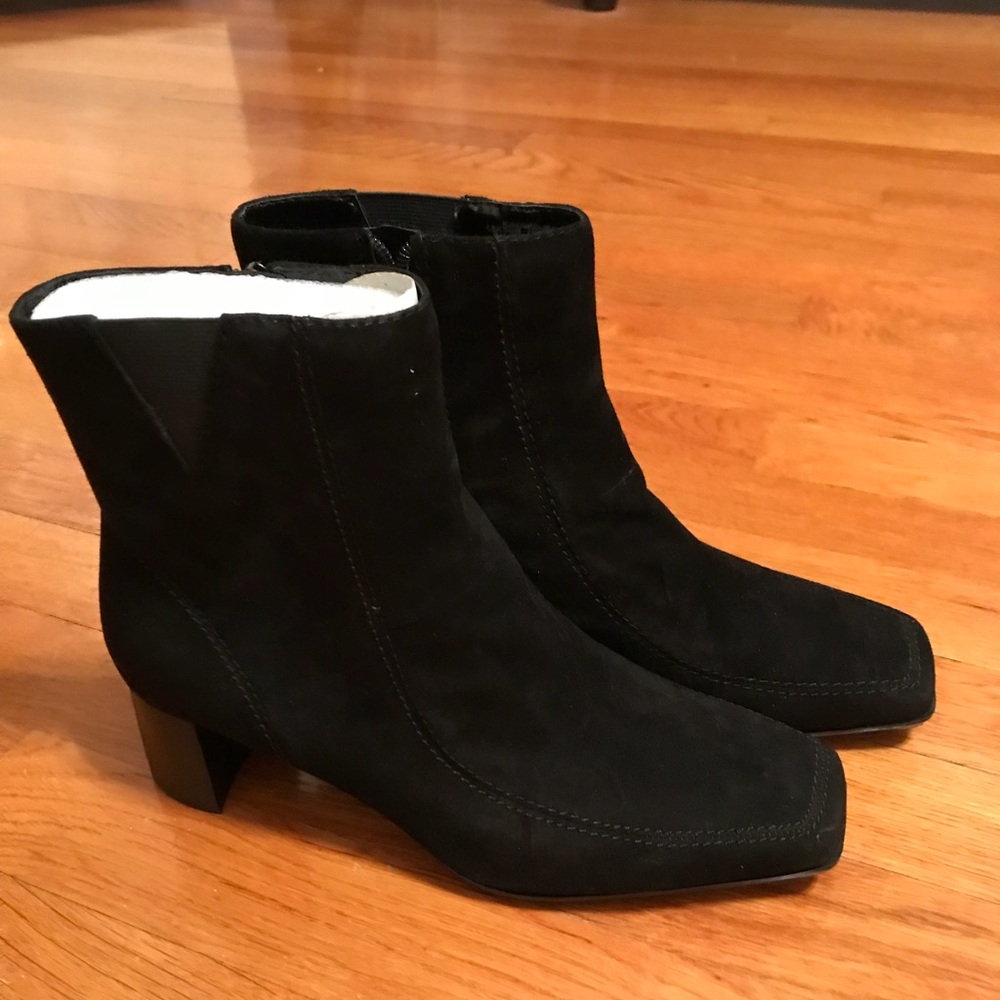 NBW size 7.5 Jones New York bootie